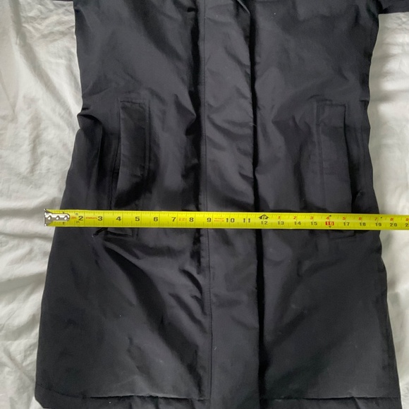 North Face Woman’s Dry-vent  Down Parka Size Small - Picture 7 of 13